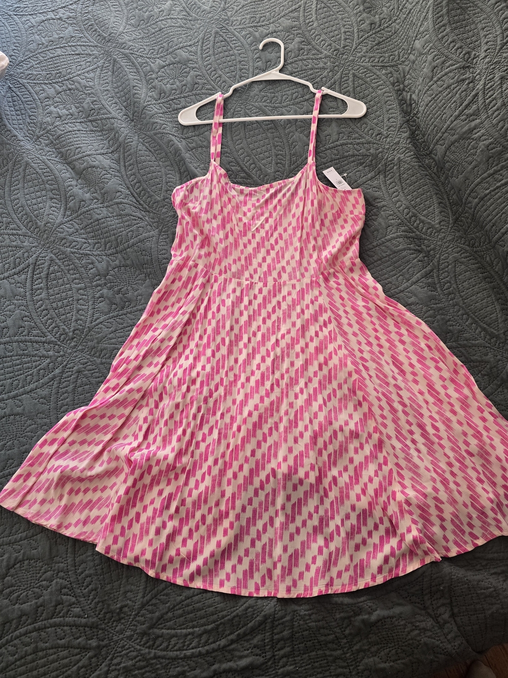 NWT Gap Women's Pink Patterned Spaghetti-Strap Dress